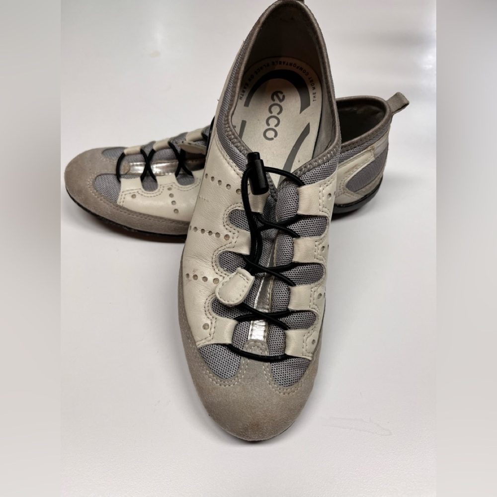 Ecco Gray and White Athletic Shoes with Cushioned Sole